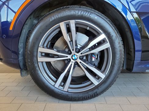 Used 2025 BMW X7 M60i AWD/4WD image 12
