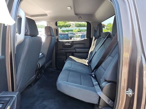 Used 2019 Chevrolet Silverado 1500 Custom w/ Custom Value Package AWD/4WD image 11