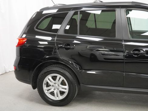 Used 2012 Hyundai Santa Fe GLS image 10