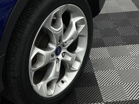 Used 2016 Ford Escape Titanium w/ Equipment Group 301A FWD image 25