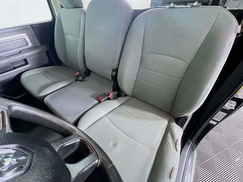 Used 2017 RAM 2500 Tradesman w/ Power & Remote Entry Group RWD image 19