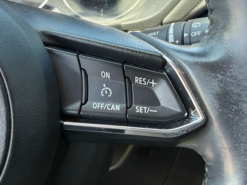 Used 2017 MAZDA CX-5 Touring w/ Preferred Equipment Package FWD image 17
