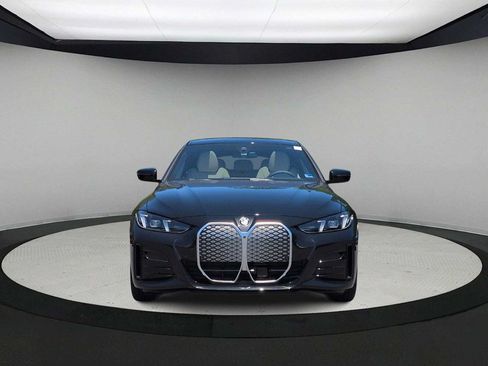 Used 2026 BMW i4 xDrive40i w/ M Sport Package AWD/4WD image 3