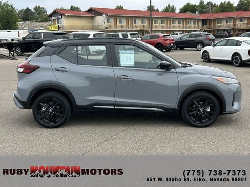 Used 2023 Nissan Kicks SR w/ Interior Electronics Package FWD image 7