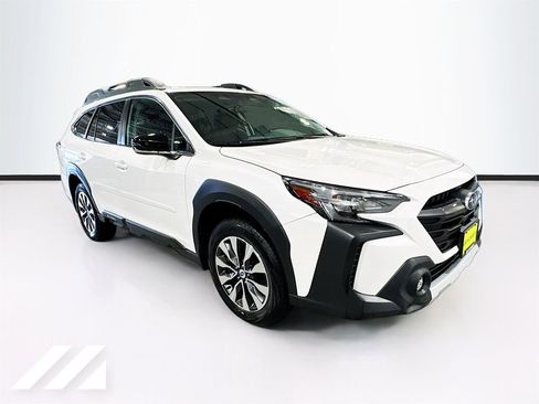 Used 2023 Subaru Outback Limited AWD/4WD image 3
