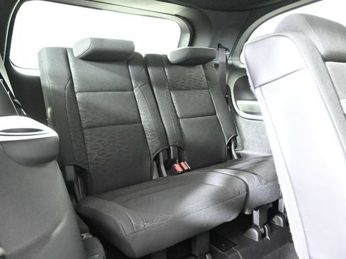 Used 2024 Dodge Durango SXT AWD/4WD image 16