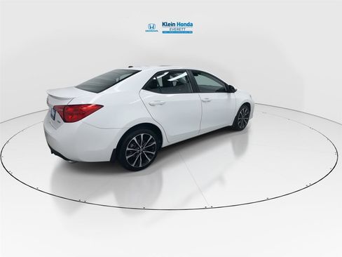 Used 2017 Toyota Corolla L FWD image 2