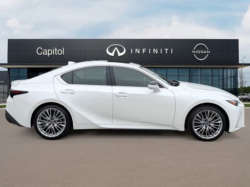 Used 2024 Lexus IS 300 AWD w/ Premium Package image 4