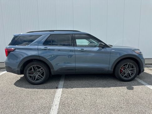 Used 2026 Ford Explorer ST-Line w/ ST-Line Street Pack AWD/4WD image 9