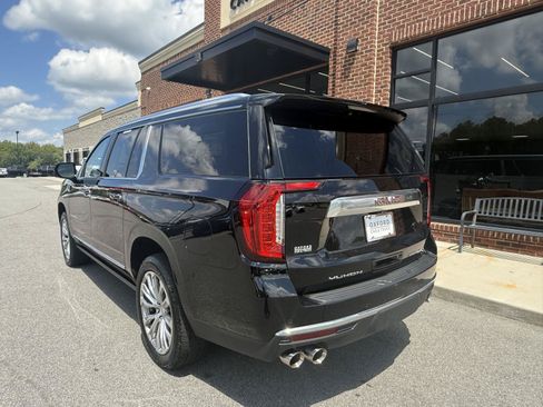 Used 2023 GMC Yukon XL Denali w/ Denali Reserve Package AWD/4WD image 40