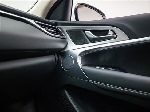 New 2026 Genesis G70 2.5T Prestige image 28