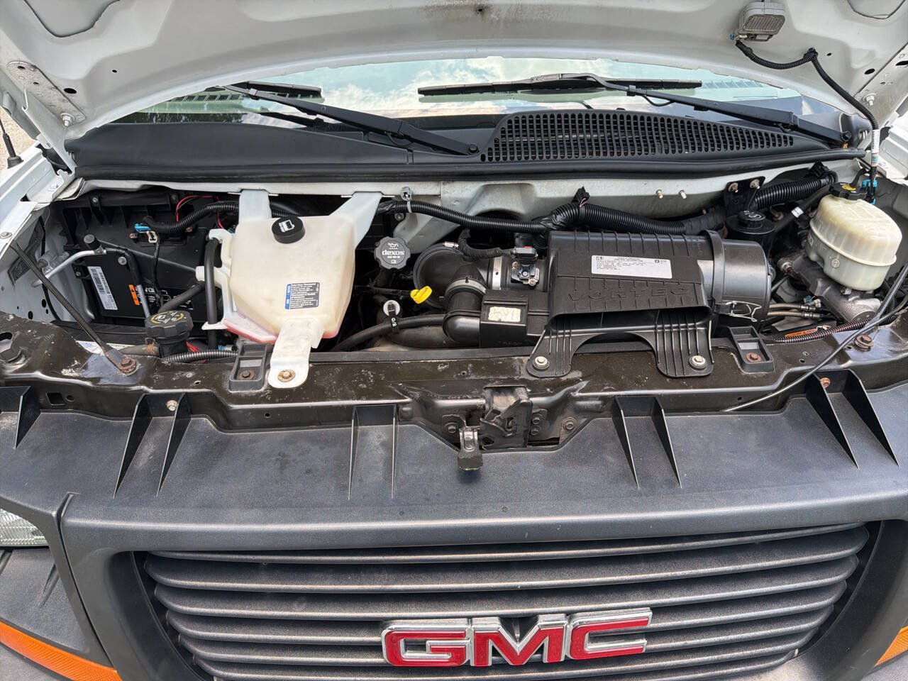 Used 2017 GMC Savana 2500 RWD image 41