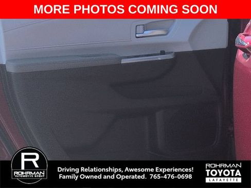 Used 2026 Toyota Sienna XLE FWD image 13