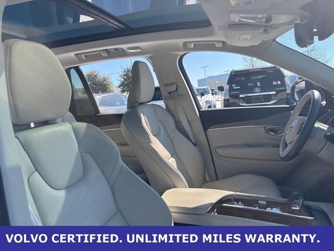 Certified 2024 Volvo XC90 T8 Plus w/ Protection Package Premier image 13