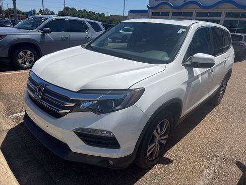 Used 2017 Honda Pilot EX-L image 2