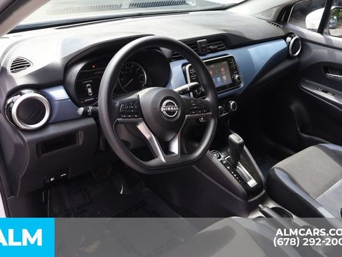 Used 2024 Nissan Versa SV FWD image 9