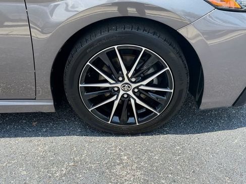 Used 2023 Toyota Camry SE FWD image 9