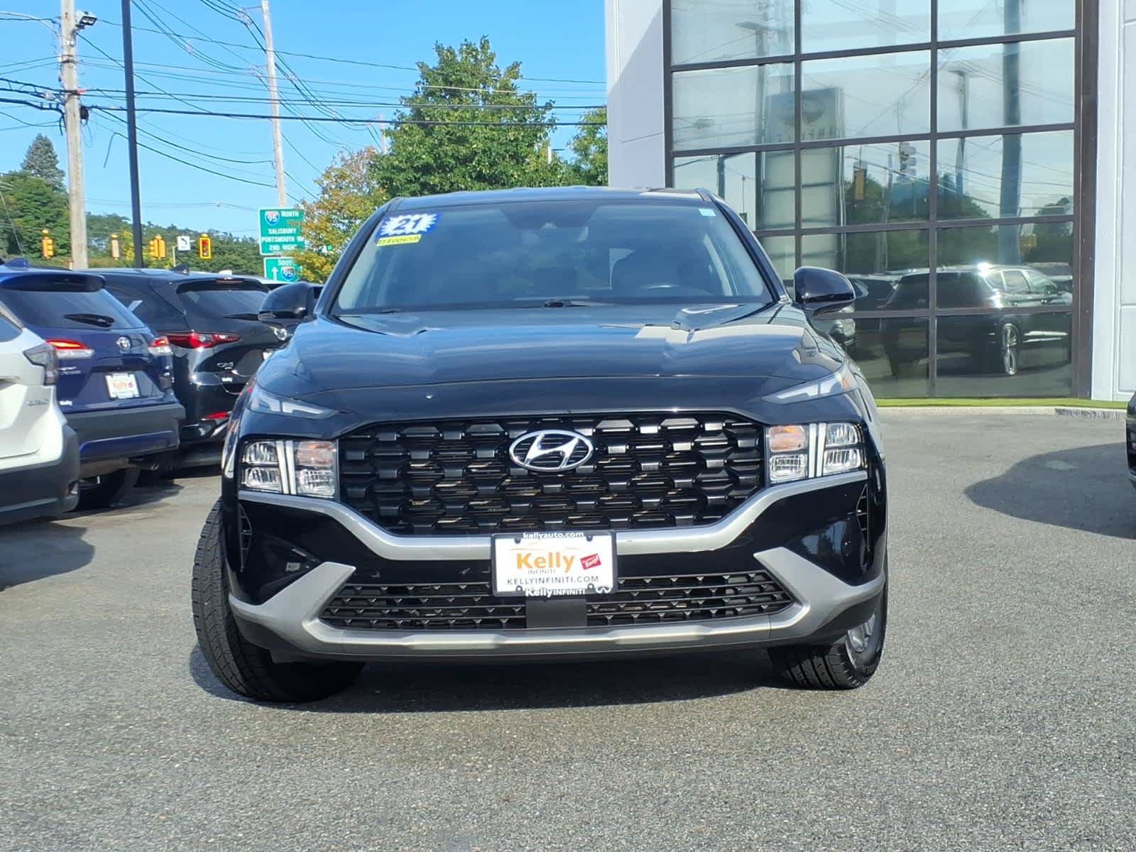 Used 2021 Hyundai Santa Fe SE AWD/4WD image 2