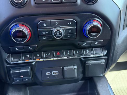 Used 2020 Chevrolet Silverado 1500 LT Trail Boss image 25