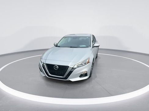 Used 2020 Nissan Altima 2.0 Platinum image 4