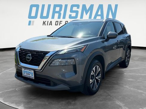 Used 2023 Nissan Rogue SV w/ SV Premium B Package FWD image 2