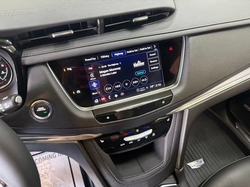 Used 2025 Cadillac XT5 Luxury w/ LPO, Floor Liner Package FWD image 27