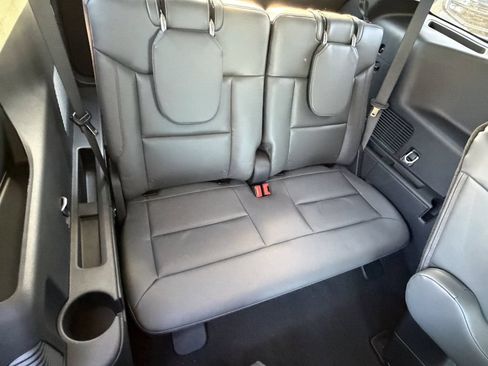 New 2026 Ford Explorer Active w/ Active Comfort Package RWD image 18