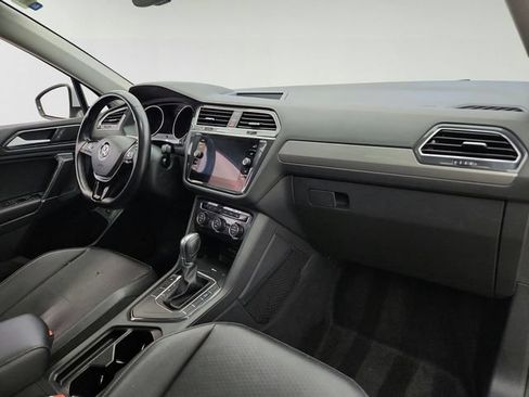 Used 2018 Volkswagen Tiguan SE FWD image 27