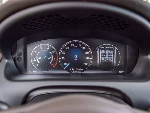 Used 2016 Jaguar XJ R-Sport RWD image 28