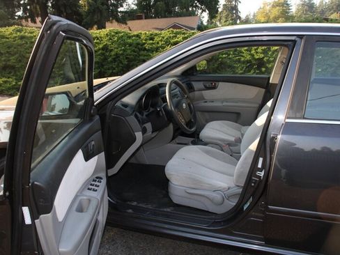 Used 2010 Kia Optima LX FWD image 5