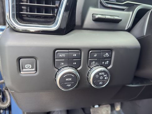 Used 2024 GMC Sierra 1500 Denali w/ Technology Package image 17