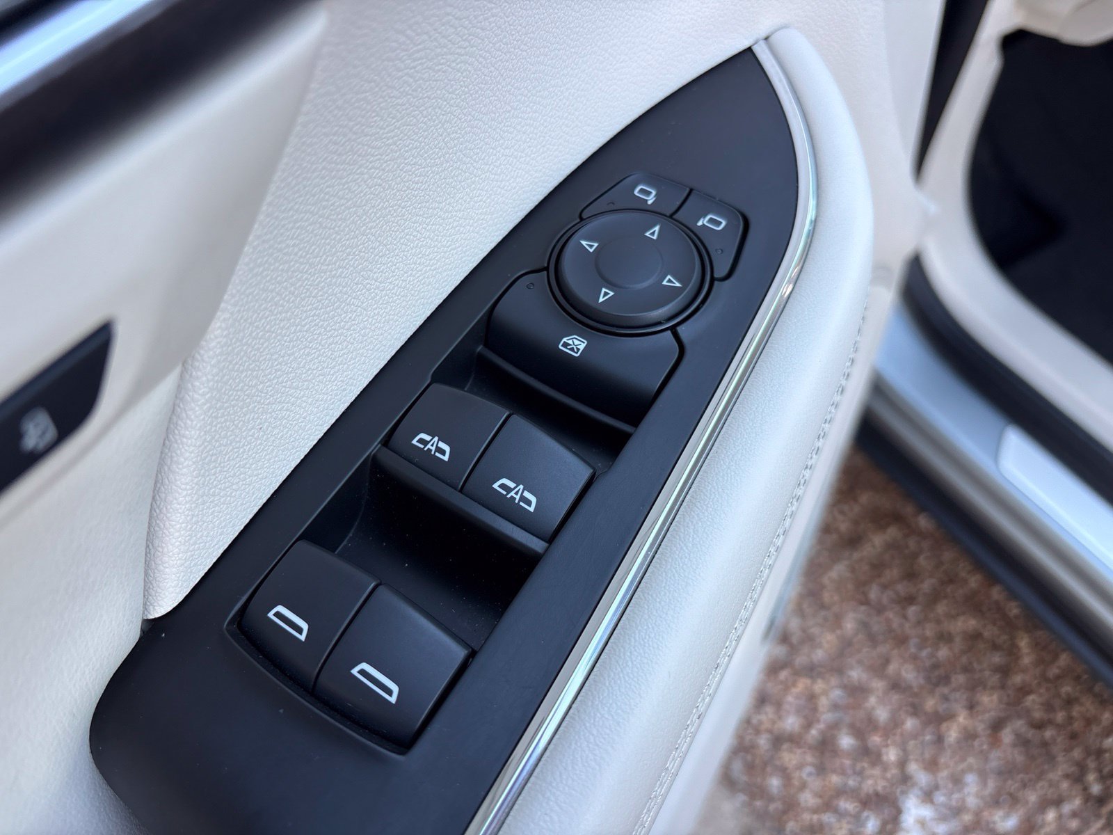 Used 2023 Buick Envision Avenir FWD image 12
