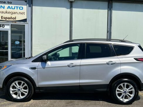 Used 2017 Ford Escape SE w/ Equipment Group 201A FWD image 33