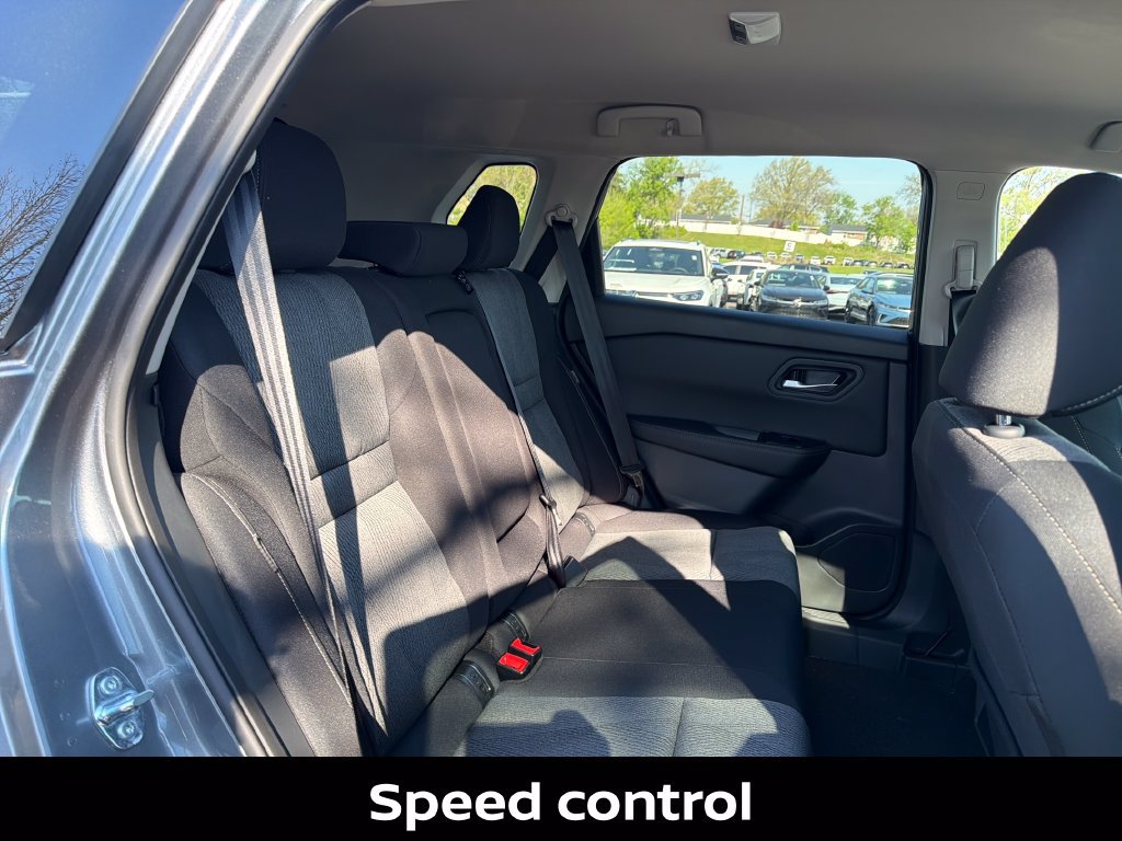 Certified 2026 Nissan Rogue SV AWD/4WD image 35