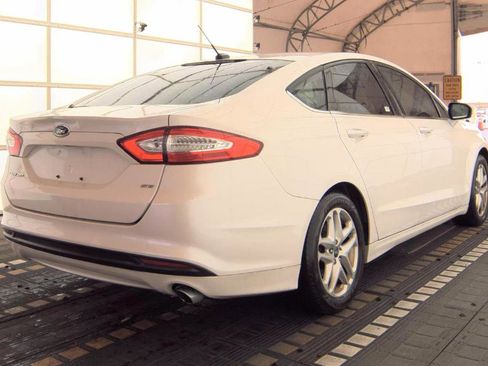 Used 2013 Ford Fusion SE image 4