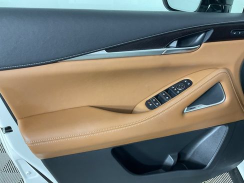 Used 2023 INFINITI QX60 Sensory w/ Cargo Package AWD/4WD image 17