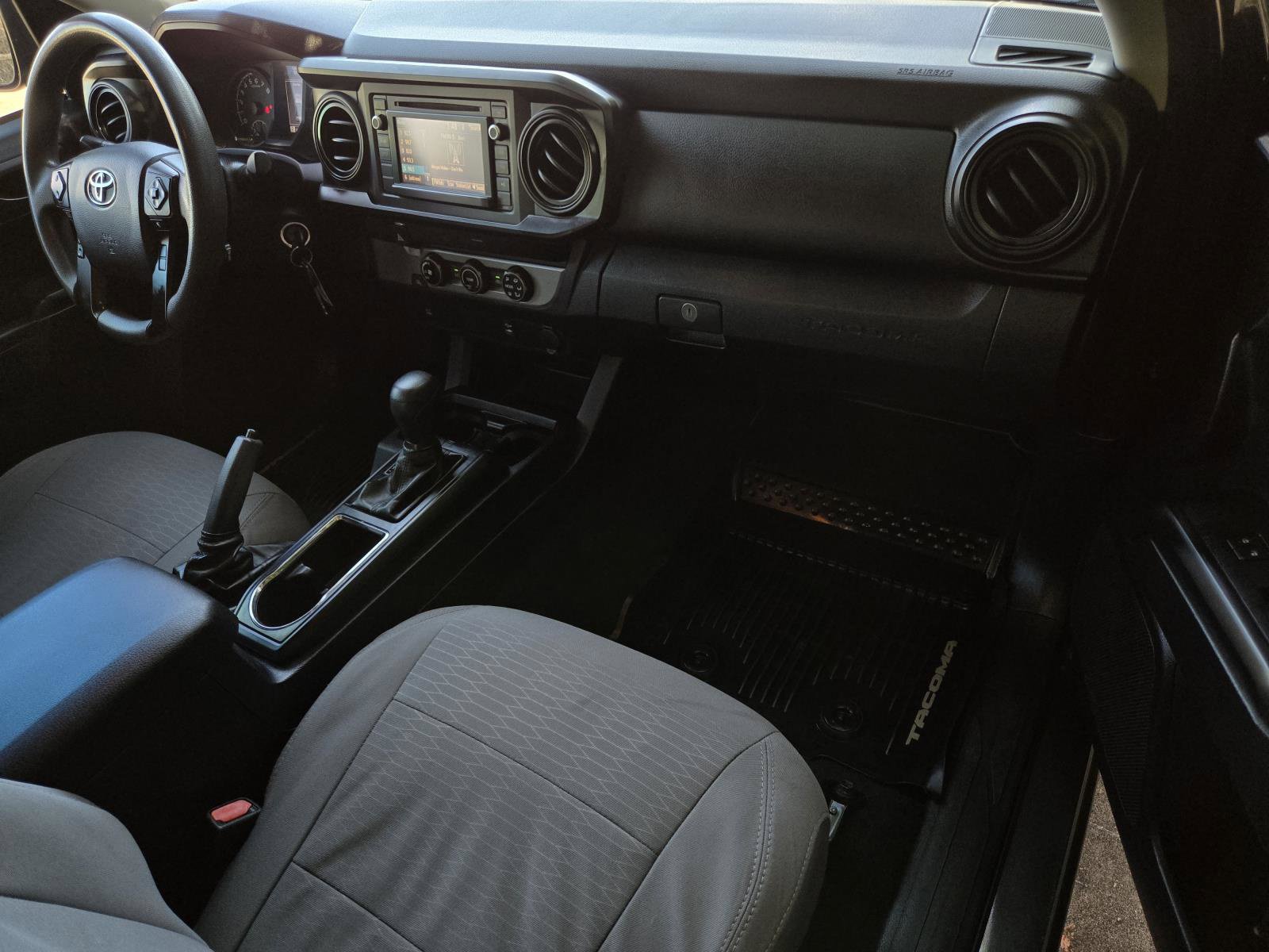 Used 2018 Toyota Tacoma SR RWD image 12