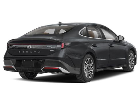 New 2026 Hyundai Sonata Limited FWD image 2
