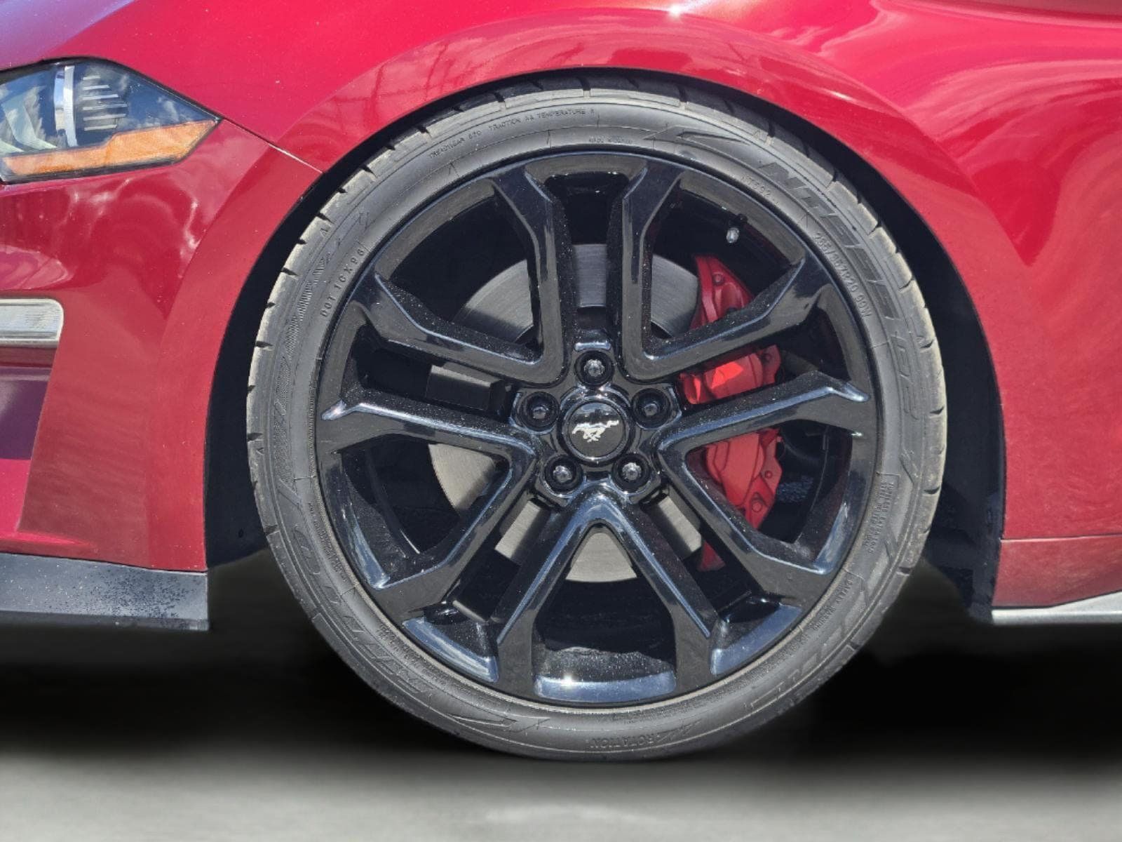 Used 2018 Ford Mustang GT Premium RWD image 11