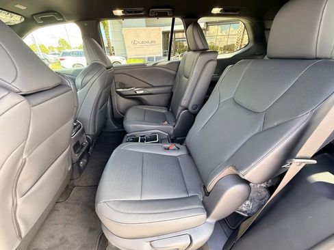 New 2026 Lexus TX 500h AWD image 14