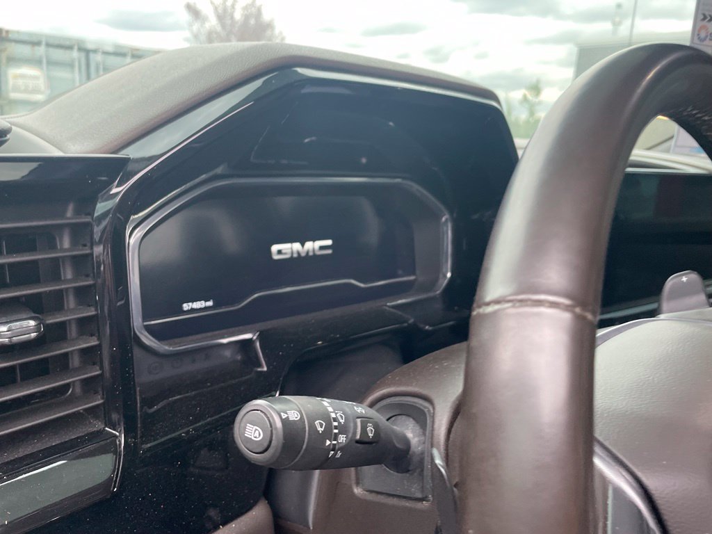 Used 2024 GMC Sierra 1500 SLT w/ SLT Premium Package AWD/4WD image 24