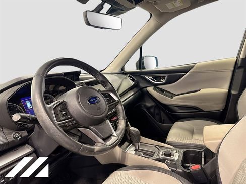 Used 2023 Subaru Forester Premium AWD/4WD image 9
