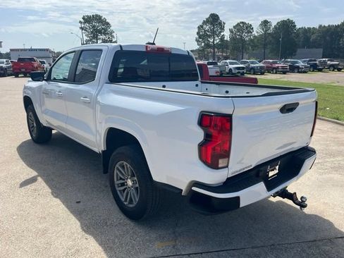 Used 2023 Chevrolet Colorado LT w/ LT Convenience Package II RWD image 3