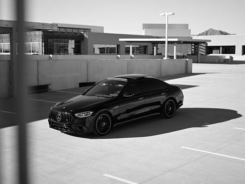 Used 2024 Mercedes-Benz S 63 AMG S image 19