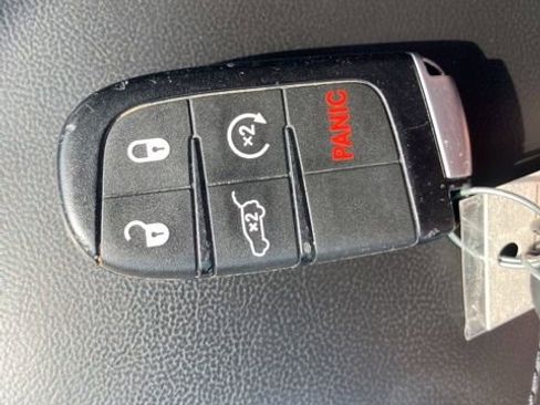 Used 2020 Jeep Grand Cherokee Limited X image 40