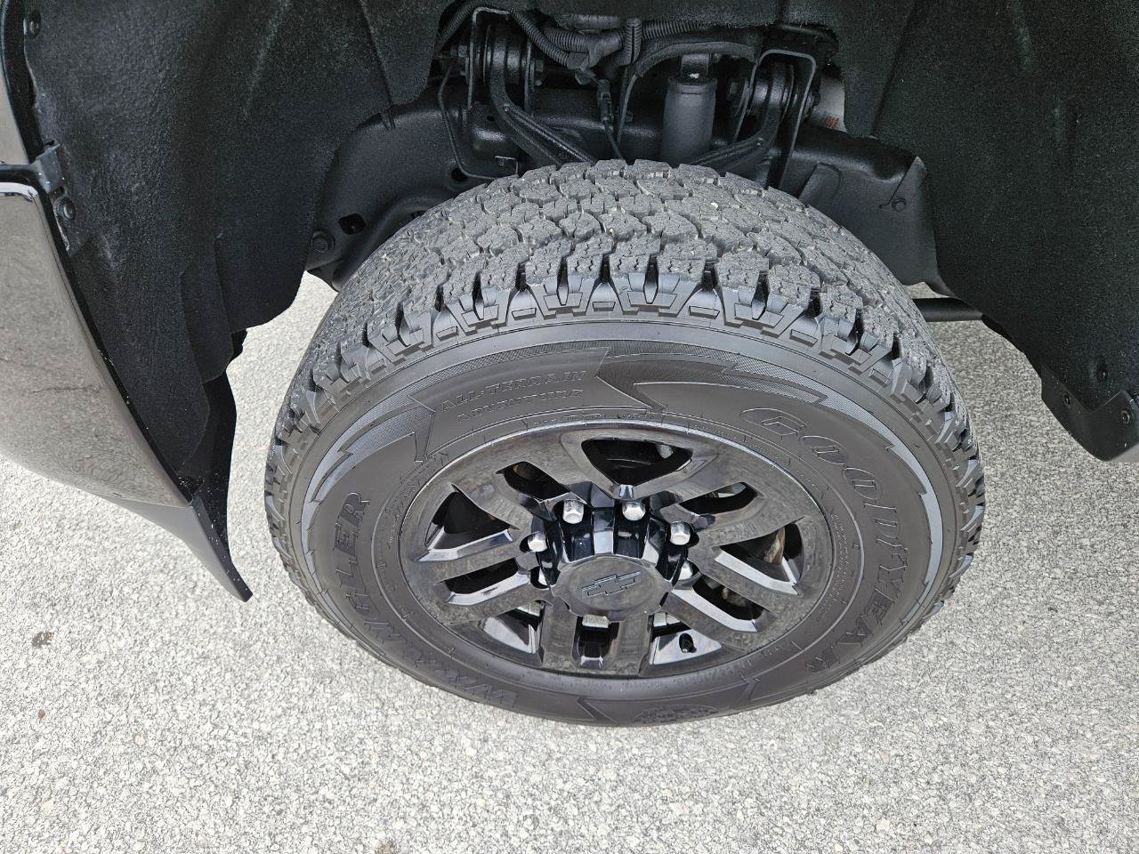 Used 2016 Chevrolet Silverado 2500 LT w/ Midnight Edition AWD/4WD image 10