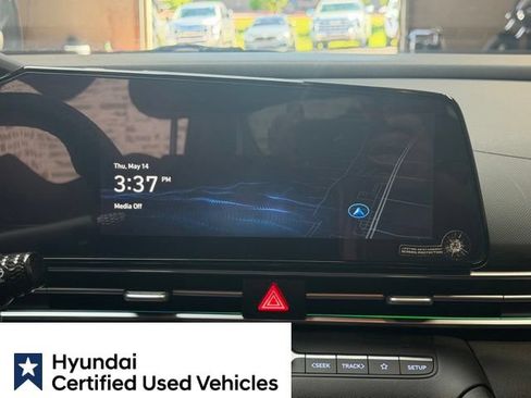 Certified 2025 Hyundai Elantra SEL FWD image 16
