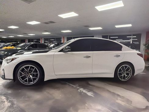 Used 2019 INFINITI Q50 Luxe w/ Cargo Package (L96) image 5
