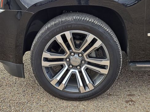 Used 2019 GMC Yukon XL Denali w/ Denali Ultimate Package image 11