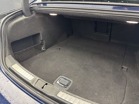 Used 2018 Lincoln Continental Reserve w/ Rear-seat Package image 40